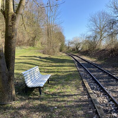 Bild vergr&ouml;&szlig;ern: BahnhofGrillplatz1