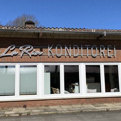 Bild vergr&ouml;&szlig;ern: KonditoreiLaRien1