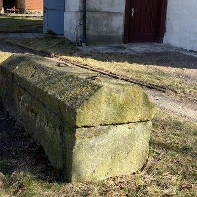 Bild vergr&ouml;&szlig;ern: St.Bartholom&auml;usSarkophag1