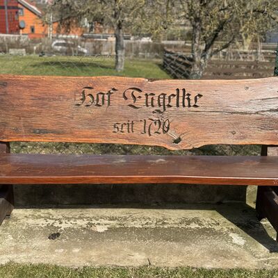 Bild vergr&ouml;&szlig;ern: Bank_Zimmerplatz3