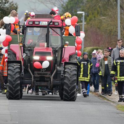 Bild vergr&ouml;&szlig;ern: Faschingsumzug
