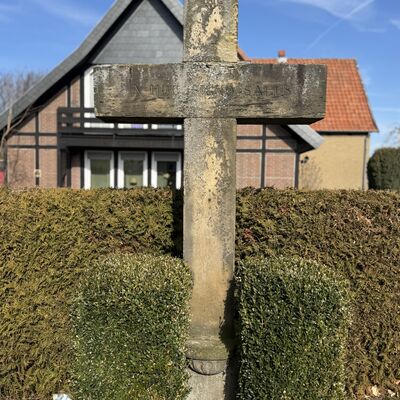 Bild vergr&ouml;&szlig;ern: Friedhof_Kreuz