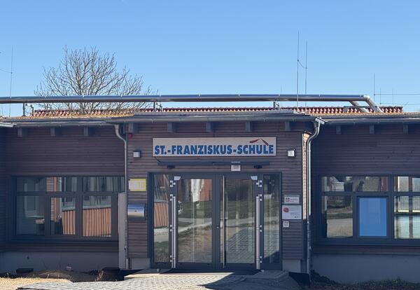 Bild vergr&ouml;&szlig;ern: Heimstatt_R&ouml;derhof_St.Franziskus-Schule1
