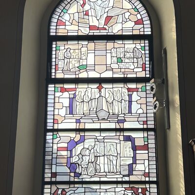 Bild vergr&ouml;&szlig;ern: Kirche_Fenster