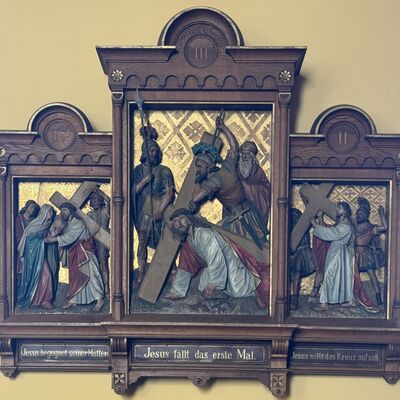 Bild vergr&ouml;&szlig;ern: Kirche_Kreuzweg2