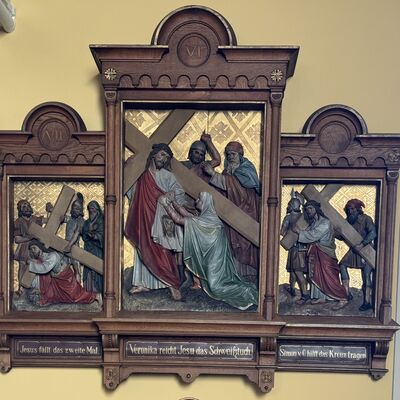 Bild vergr&ouml;&szlig;ern: Kirche_Kreuzweg3