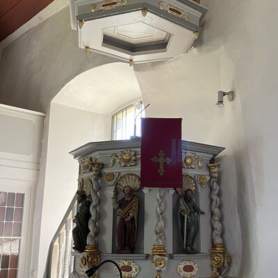 Bild vergr&ouml;&szlig;ern: Kirche St.Cosmas u. DamianKanzel1