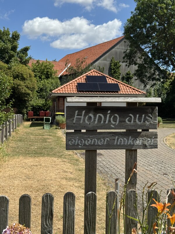 Bild vergr&ouml;&szlig;ern: Honig_Imkerei_Vasterling