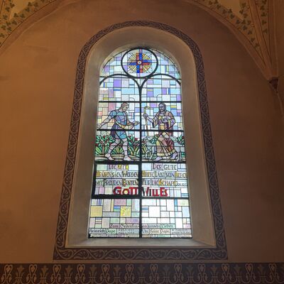 Bild vergr&ouml;&szlig;ern: Kirche_Martin _Luther_Fenster