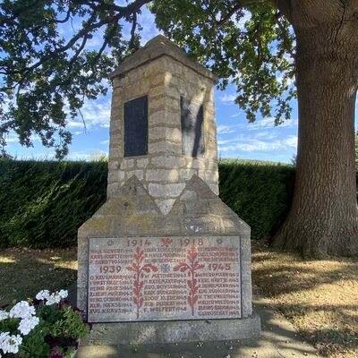 Bild vergr&ouml;&szlig;ern: Ehrenmal2