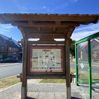 Bild vergr&ouml;&szlig;ern: Infotafel