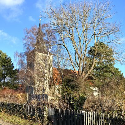 Bild vergr&ouml;&szlig;ern: Kirchpark