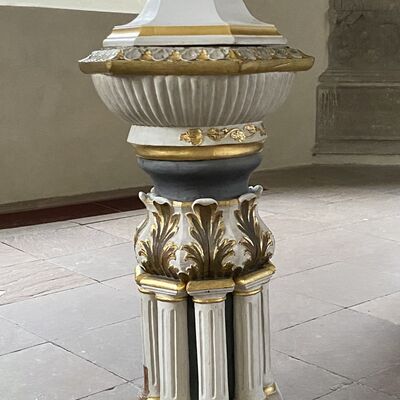 Bild vergr&ouml;&szlig;ern: St.Peter u.Paul Taufstein