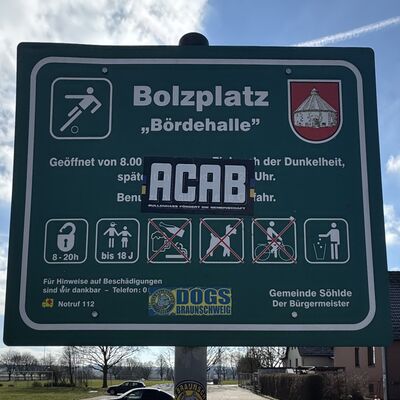 Bild vergr&ouml;&szlig;ern: Bolzplatz