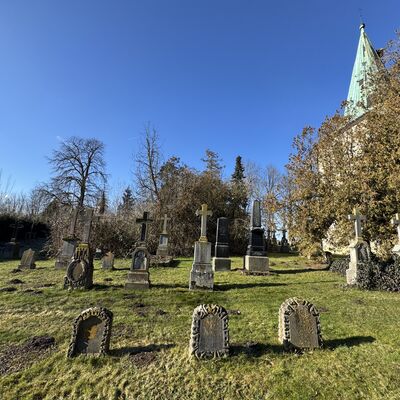 Bild vergr&ouml;&szlig;ern: Friedhof_historischer2_Messeberg