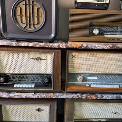 Bild vergr&ouml;&szlig;ern: Heimatmuseum_Radios