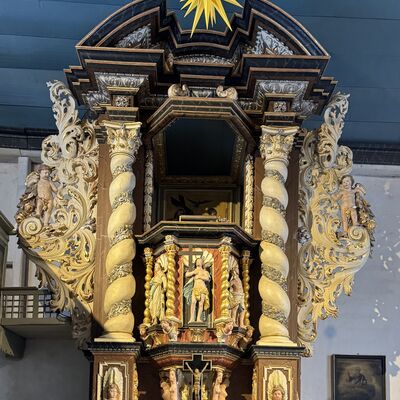 Bild vergr&ouml;&szlig;ern: Matthiaskirche_Kanzelaltar