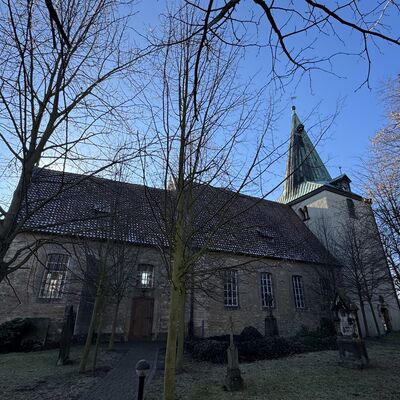 Bild vergr&ouml;&szlig;ern: Wehrkirche_Seitenansicht