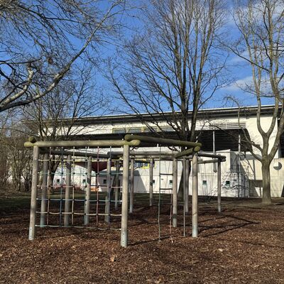 Bild vergr&ouml;&szlig;ern: Spiel-und_Bolzplatz_B&ouml;rdehalle