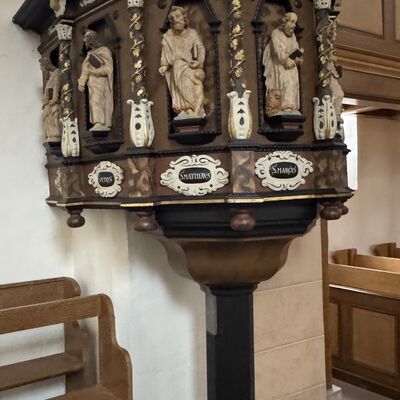 Bild vergr&ouml;&szlig;ern: St.Martin_Wehrkirche_barocke_Kanzel