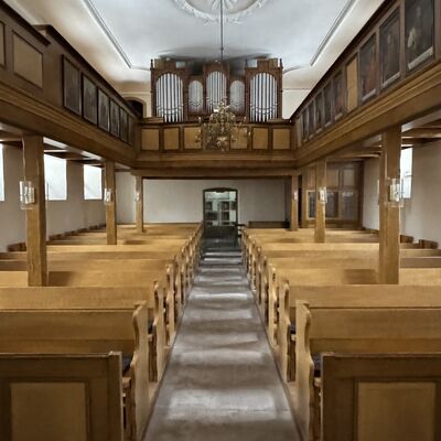 Bild vergr&ouml;&szlig;ern: St.Martin_Wehrkirche_Innenraum_Stuckdecke_Gottesauge_Strahlenkranz