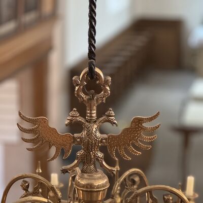 Bild vergr&ouml;&szlig;ern: St.Martin_Wehrkirche_Kronleuchter_Doppeladler2