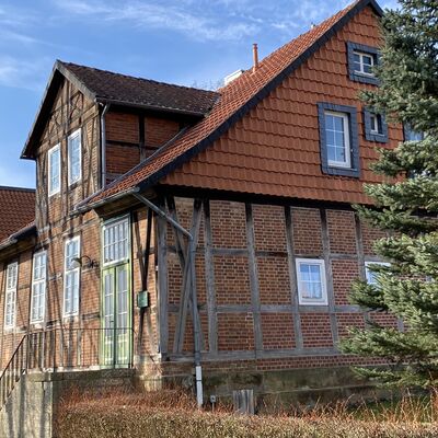 Bild vergr&ouml;&szlig;ern: alte Schule:Paul-Gerhardt-Haus Kirchplatz 2 - 1