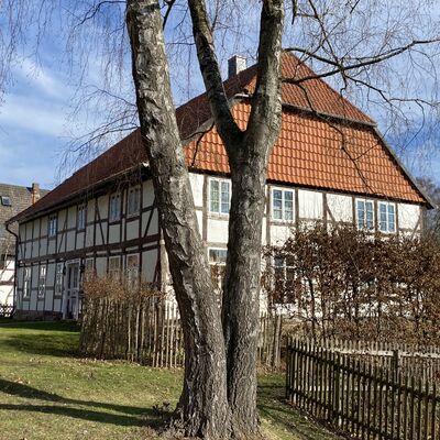 Bild vergr&ouml;&szlig;ern: K&uuml;sterhaus Kirchplatz 1 - 3