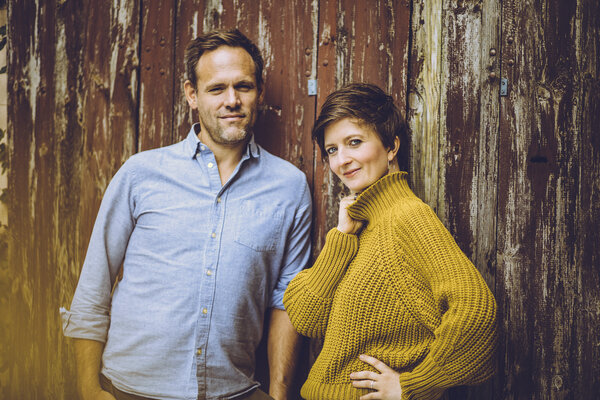 v.l.n.r. Christoph van Hal und Barbara Milou sind Milou und Flint - Ende Mai mit feinstem Poesie Pop im Glashaus Derneburg