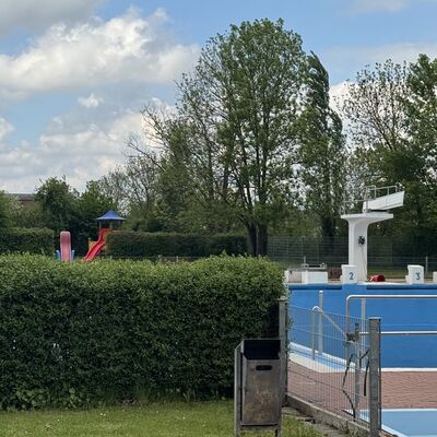 Bild vergr&ouml;&szlig;ern: Freibad2