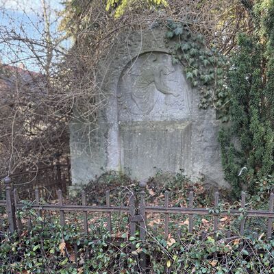Bild vergr&ouml;&szlig;ern: Marienkirche_historischer_Friedhof_Grab