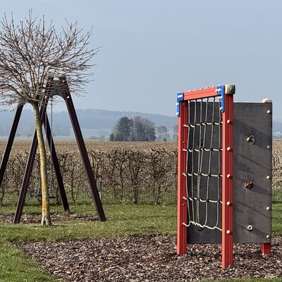 Bild vergr&ouml;&szlig;ern: Spielplatz_Helmersen2