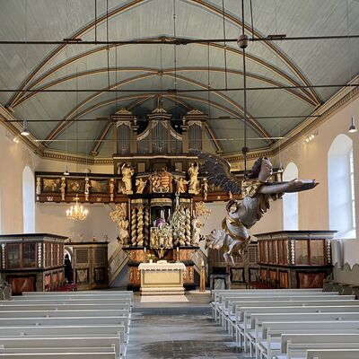 Bild vergr&ouml;&szlig;ern: Kirche Kanzelaltar:Orgelempore