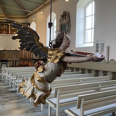 Bild vergr&ouml;&szlig;ern: Kirche Taufengel2