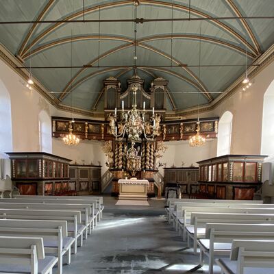 Bild vergr&ouml;&szlig;ern: Kirchenschiff2