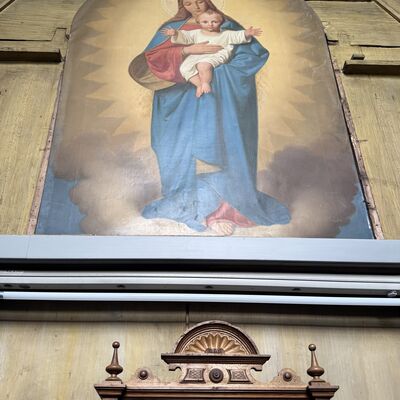 Bild vergr&ouml;&szlig;ern: Kath.Kirche_Altarhintergrund