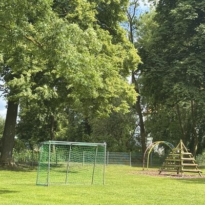 Bild vergr&ouml;&szlig;ern: Spielplatz_Marienweg1