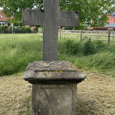 Bild vergr&ouml;&szlig;ern: Wegekreuz_Wallstra&szlig;e